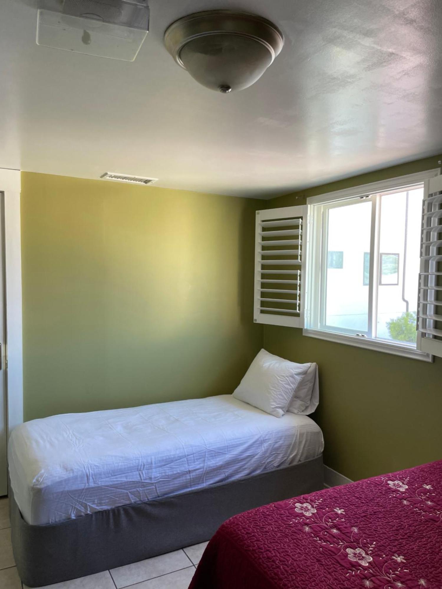 Spacious Private Los Angeles Bedroom With Ac & Wifi & Private Fridge Near Usc The Coliseum Exposition Park Bmo Stadium University Of Southern California ภายนอก รูปภาพ